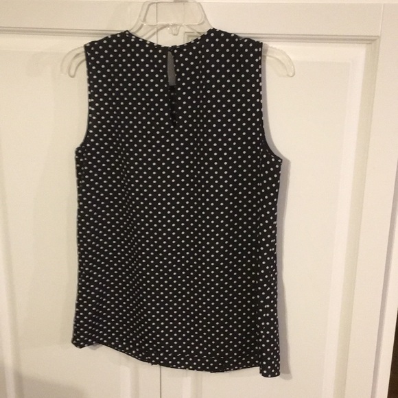Michael Kors polka dot top. - Picture 5 of 5